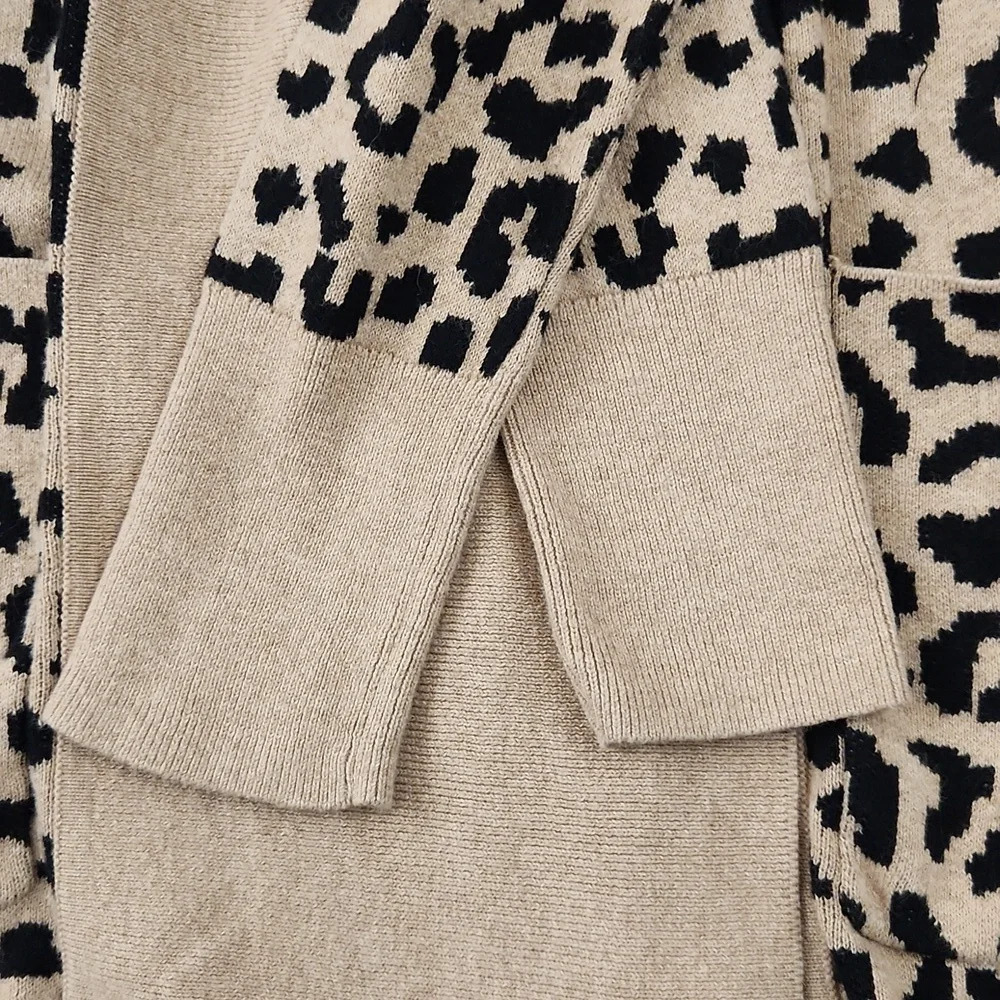 Yes Lola Leopard Print Open Front Cardigan Sweater Size Small Tan Black - Picture 12 of 12